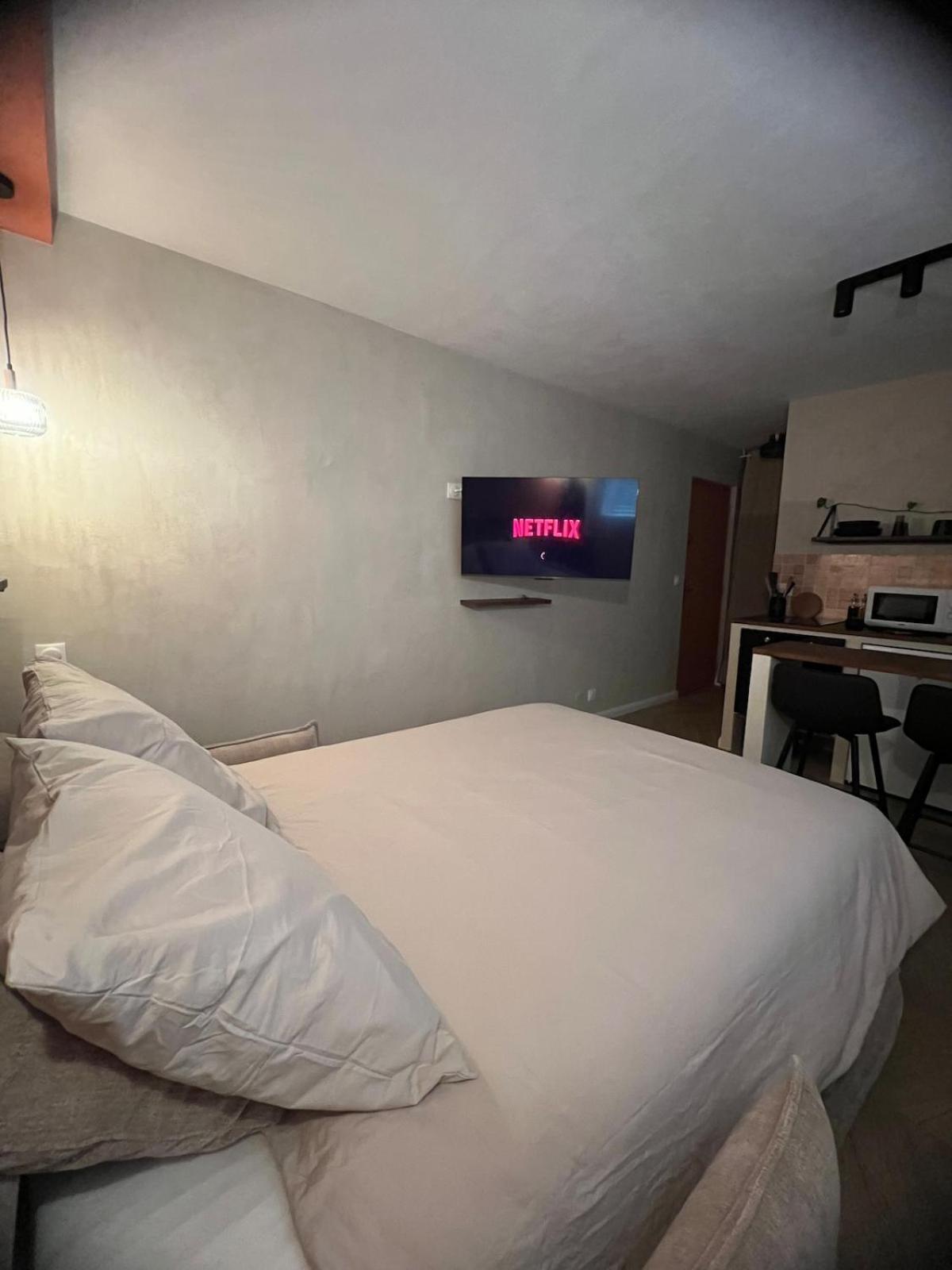 Cosy, Piscine, Parking, 5min Plage, Apartment *